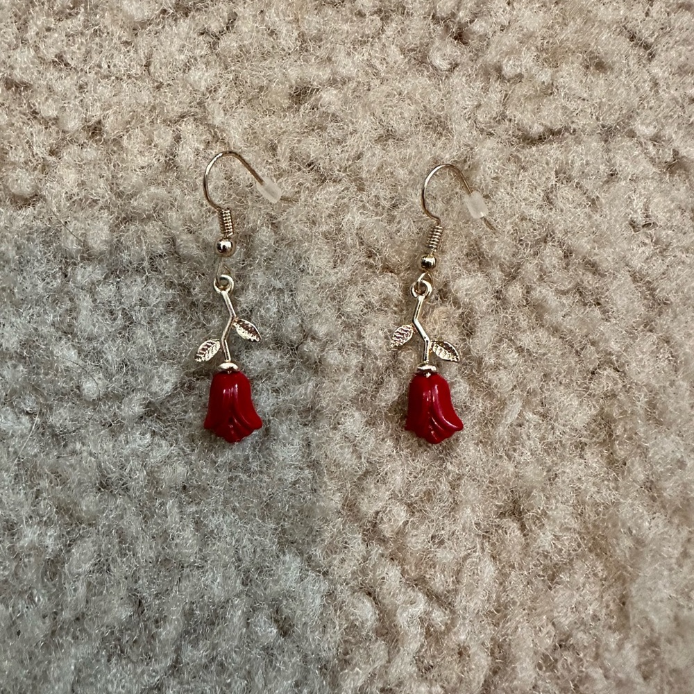 Hanging rose earrings